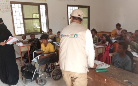 مؤسسة نبض الحياة الخيرية تتفقد مشروع تكامل التعليم التعويضي للاطفال المتسربين والمنقطعين عن التعليم بمدرسة البراء بن مالك بالبريقة 