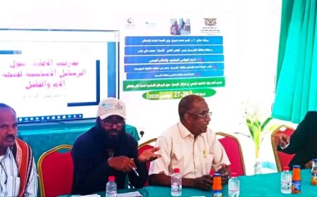 مدير عام مكتب الصحة يدشن دورة أطباء زوايا التثقيف الصحي في المراكز الصحية بالمهرة