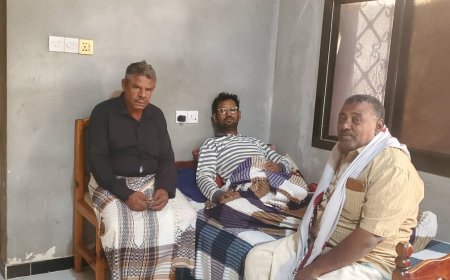 رئيس انتقالي خنفر يزور الإعلامي السنيدي ويطمئن على صحته في منزله بباتيس بأبين