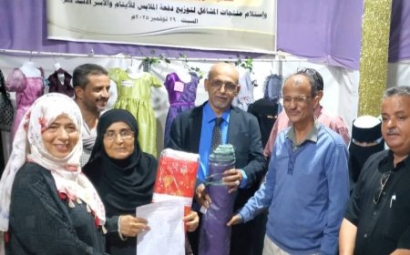 اتحاد الجمعيات والمؤسسات يدشن توزيع معدات طبية وأقمشة واستلام المنتجات ودورة خياطة