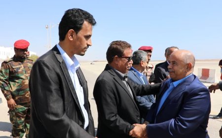 ​محافظ حضرموت يصل المكلا بعد أدائه اليمين الدستورية أمام فخامة رئيس مجلس القيادة الرئاسي 