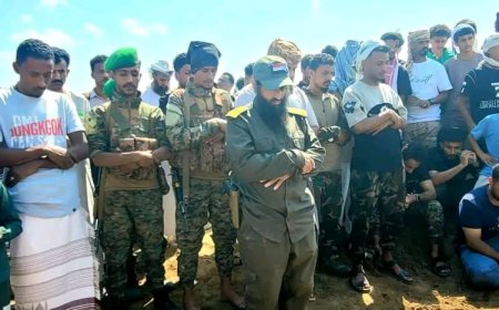 يتقدمهم العميد الوالي.. الآلاف يشيعون جثمان الشهيد النقيب جمال نجيب في عدن