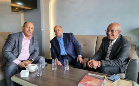 محافظ حضرموت ونائب وزير الصناعة والتجارة يبحثان تعزيز الأداء الرقابي وتفعيل المناطق الصناعية