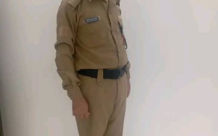 قائد الحزام الأمني بيافع القارة يهنئ مختار امشعث بمناسبة تخرجه من الكلية الحربية