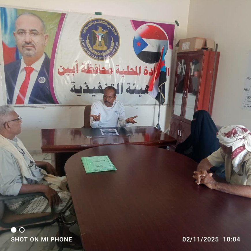 إدارة الإعلام والثقافة بانتقالي أبين تبحث مع اللجان المحلية بمركز الحصن تنظيم دورة في الفنون الصحفية