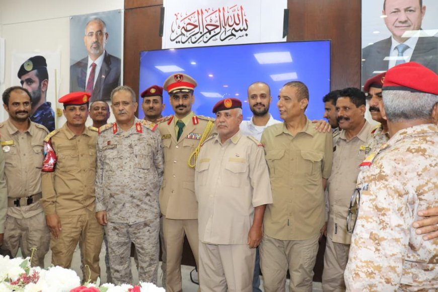 الماجستير بمرتبة الشرف للعقيد الركن رامي الصميدي من الأكاديمية العسكرية العليا بعدن