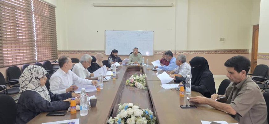 مجلس كلية العلوم الإدارية عدن يعقد اجتماعه الدوري لشهر اكتوبر 2025م