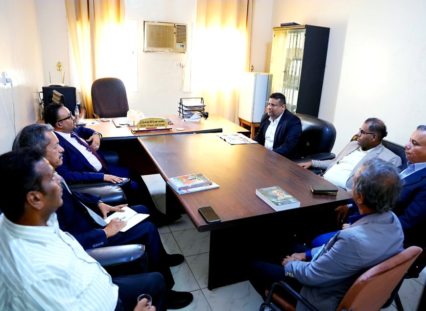 باشراحيل يبحث مع مديري الثقافة والسياحة بالمكلا آفاق التعاون المشترك