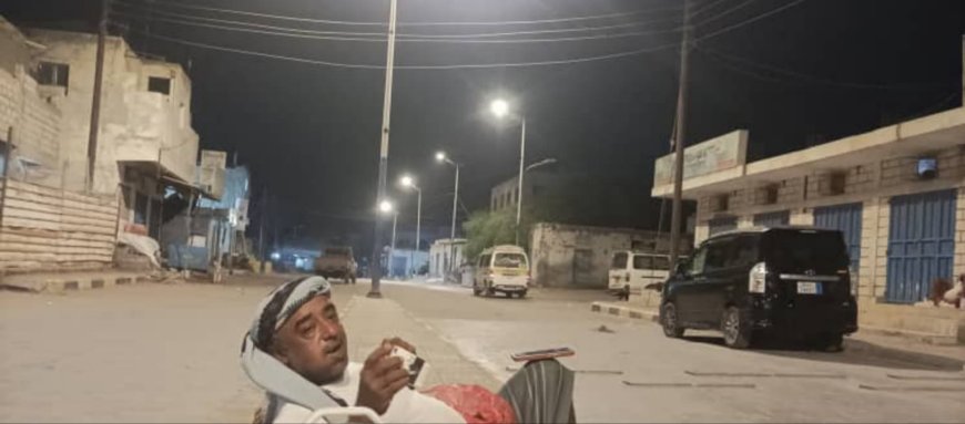 إنارة شارع الزراعة بمدينة زنجبار بتوجيهات من محافظ أبين