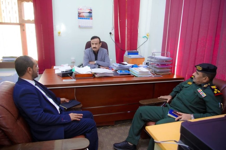 المحافظ بن الوزير يوجّه بتقديم راتب شهر أغسطس لموظفي التربية بالمحافظة