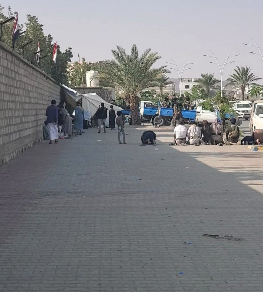 مأرب.. جرحى الجيش ينصبون أول خيمة اعتصام للمطالبة بمستحقاتهم المالية.