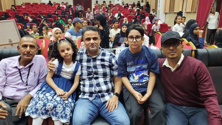 صلاح العاقل يشهد البروفات النهائية لإنطلاق مهرجان الطفل الموهوب بعدن 