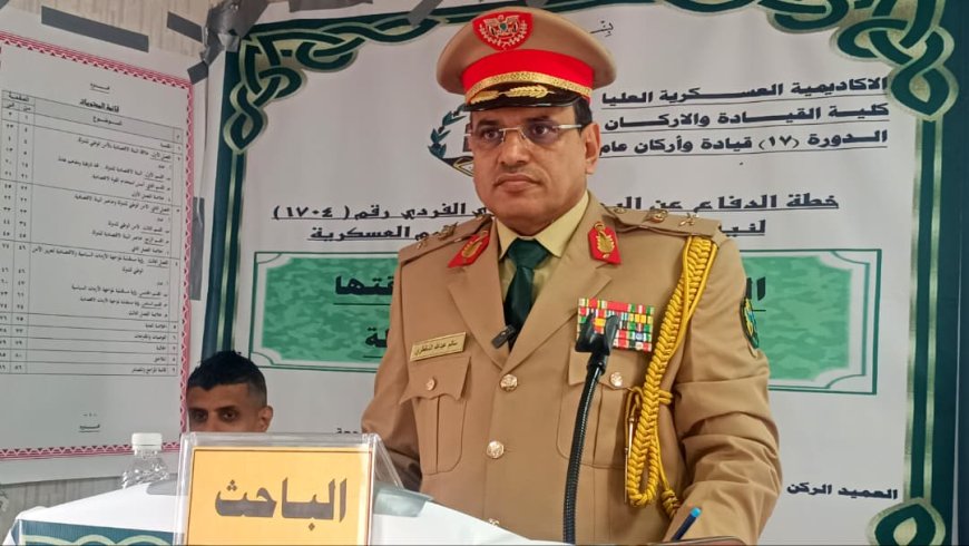 رئيس هيئة المصائد السمكية بخليج عدن وجميع موظفيها يهنئون اللواء سالم السقطري بحصوله على الماجستير في العلوم العسكرية