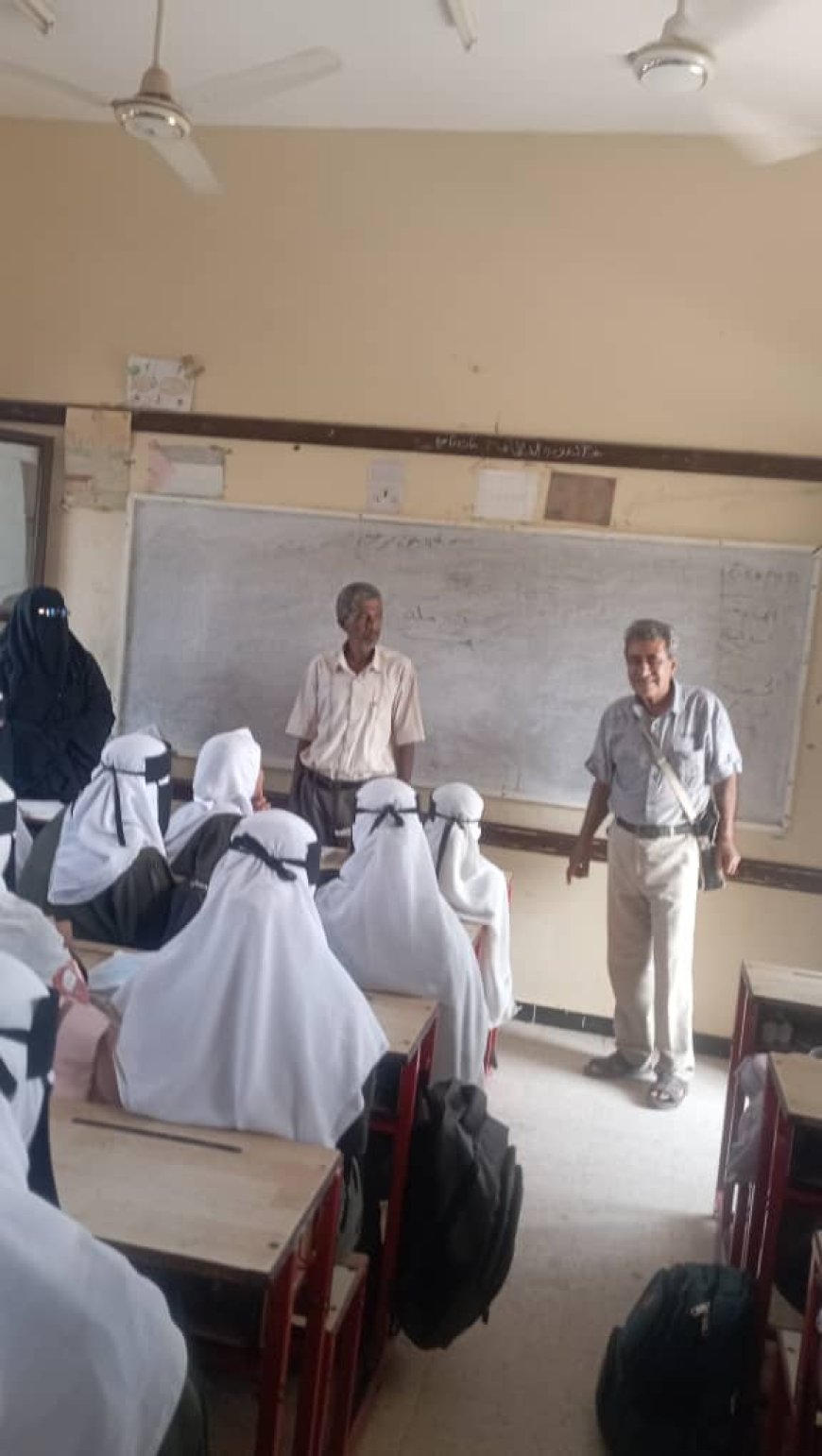 مكتب تربية خنفر يتفقد سير العملية التعليمية في مدارس الحصن ورياض الأطفال