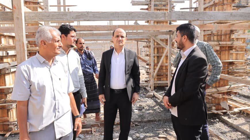 مدير عام دارسعد يتفقد سير العمل ومستوى الانجاز في مشروع مبنى ديوان السلطة المحلية بالمديرية