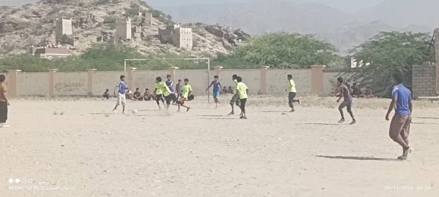 انطلاق الدوري المدرسي لكرة القدم بثانوية جواس بمواجهة مثيرة بين الصف الأول (أ) والثاني الأدبي