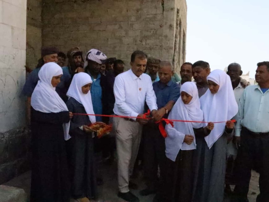 نائب رئيس تنفيذية انتقالي أبين يشارك في افتتاح جمعية الحفاظ على البيئة البحرية بمنطقة الشيخ عبدالله