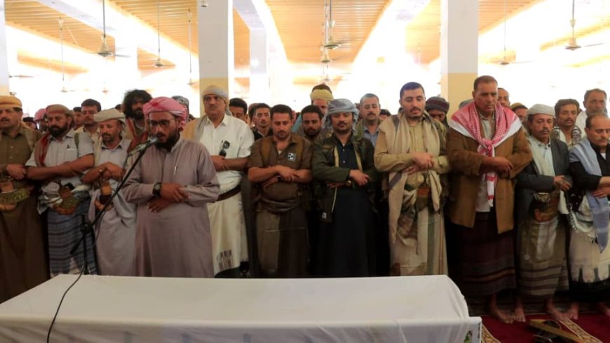 المهرة.. تشييع جثمان الطفل همّام الجرادي بعد تدخل وساطة قبلية وتقديمها خمس رهائن ورفع مخيم الاعتصام