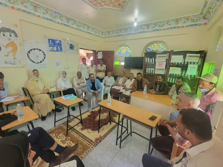 قعطبة.. بكر الشاعري يلتقي وفد من الائتلاف الهولندي ويطلعوا على أنشطة المساحة الصديقة للأطفال ضمن مشروع الحماية