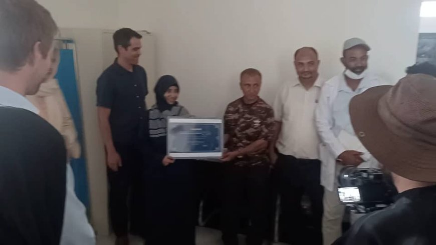 وفد من السفارة الهولندية يتفقد عددا من المنشآت الصحية بمديرية الضالع