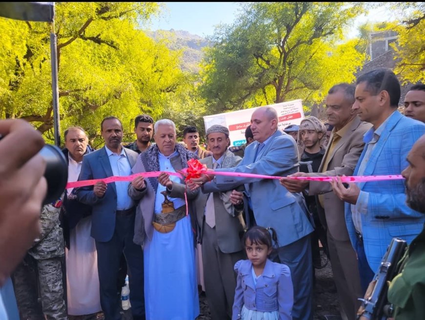 وكيل أول محافظة تعز يفتتح طريق كوكب المعافر القرف سامع