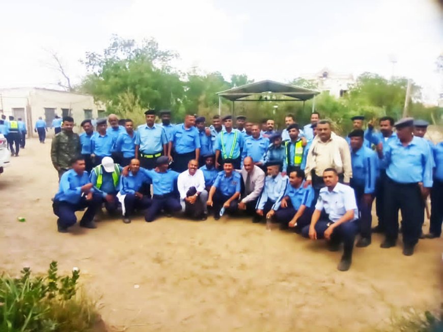 جامعة لحج تحتضن الدورة التدريبية لضباط وجنود شرطة السير بالمحافظة 