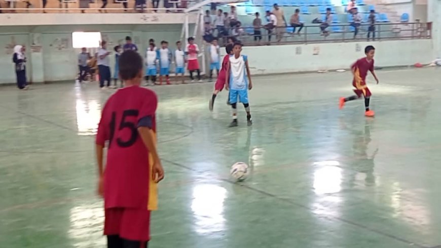 بطولة مدارس لحج الأهلية لكرة الصالات منافسة قوية وتأهل مستحق