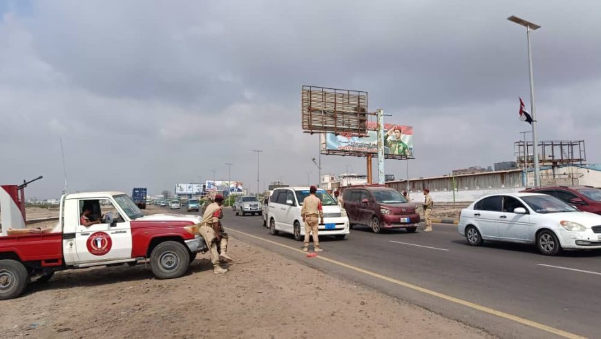 قوات الشرطة العسكرية الجنوبية تلقي القبض على متهم بقتل مواطن في خور عميرة
