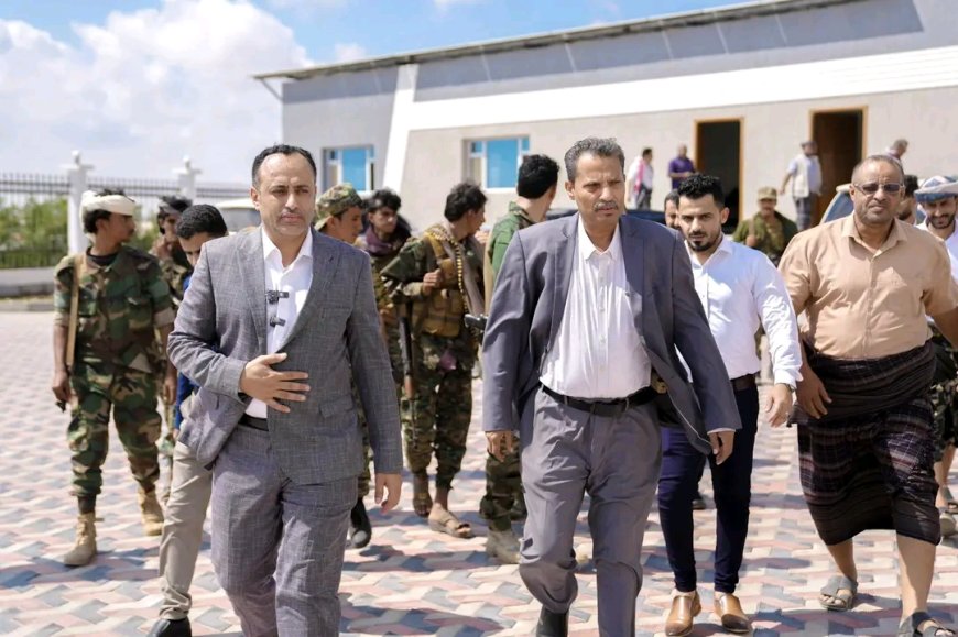 محافظ أبين يتفقد مشروع "مدينة الأحلام" السكني ويؤكد دعم الاستثمارات التنموية في المحافظة