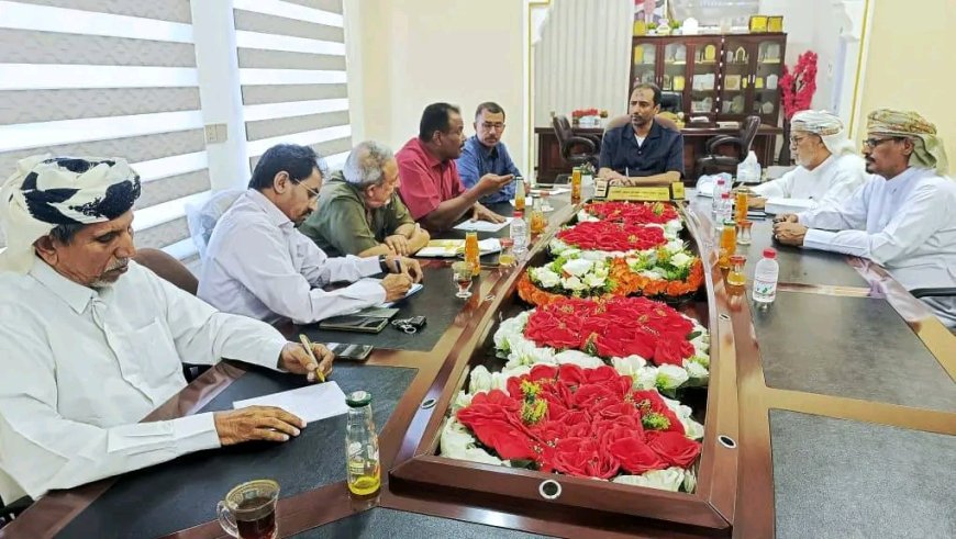 الجعفري يناقش إشكاليات مشروع مياه الفيدمي مع اللجنة الإشرافية والجهات ذات الصلة