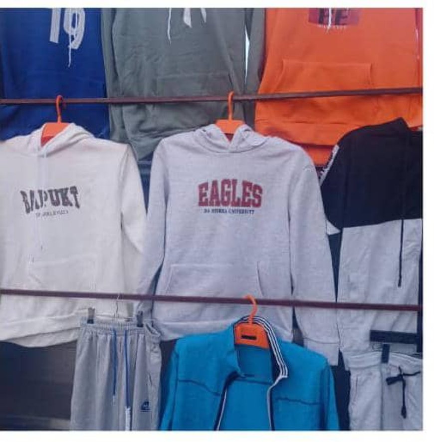 معونات خيرية تستهدف عمال النظافة بمدينة الحوطة وضواحيها بمديرية شبام