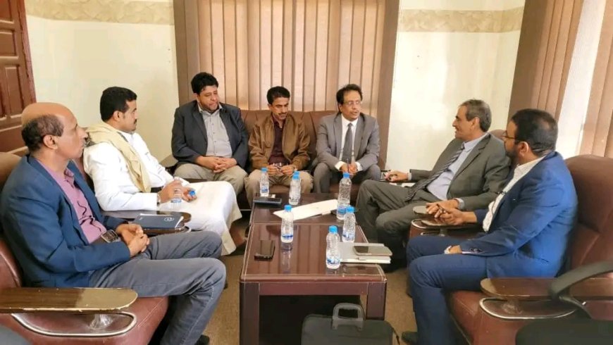 شبوة.. الأمين العام هشلة يترأس اجتماعًا لمناقشة أداء عدد من المكاتب التنفيذية بالمحافظة