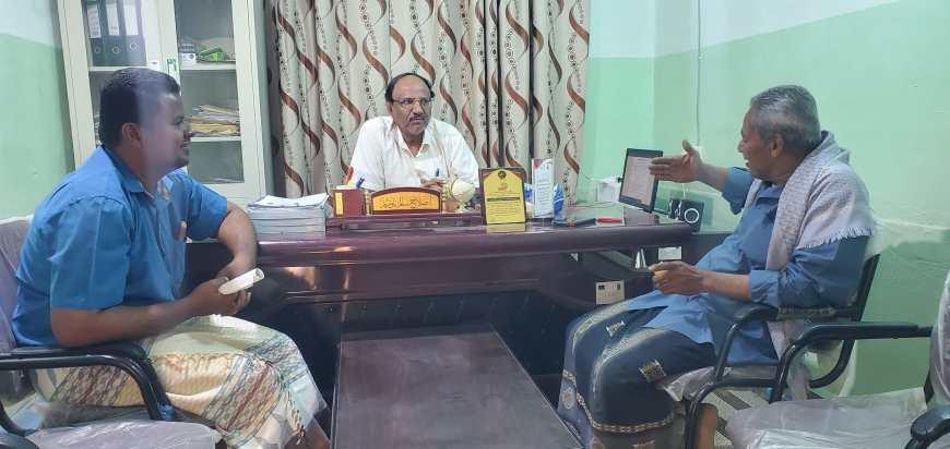 مدير مكتب الثقافة بالقطن يلتقي متعهد زيادة الهدار