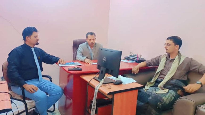 محافظ أبين يلتقي رئيس المبادرة الشبابية ويوجه مدير الإعلام  بالتنسيق والإشراف على معرض الكتاب الأول بالمحافظة.