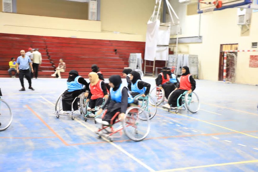 تواصل منافسات البطولة الوطنية الأولى لكرة السلة للكراسي المتحركة لذوي الإعاقة بعدن