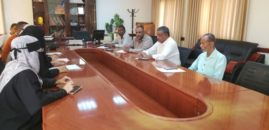 لحج.. لقاء يجمع مكتب الصحة العامة والسكان ومنظمة ادرا لمناقشة استئناف عمل المنظمة بالمحافظة