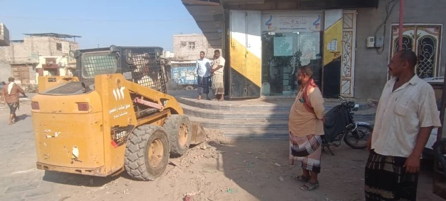 صندوق النظافة والتحسين بلحج يدشن حملة نظافة واسعة في مدينة الحوطة