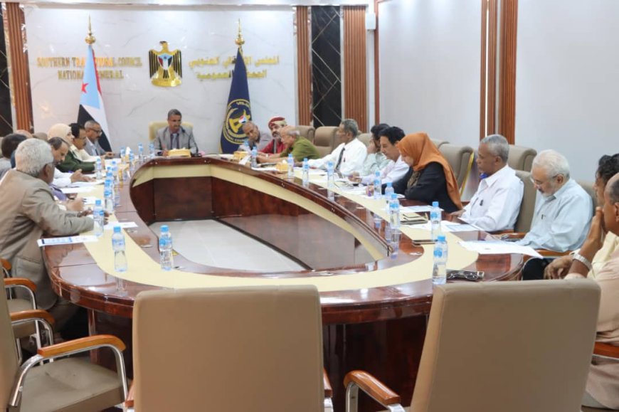 مجلس المستشارين يهنئ شعب الجنوب العربي وقيادته السياسية بالذكرى الـ58 لعيد الاستقلال الوطني 30 نوفمبر