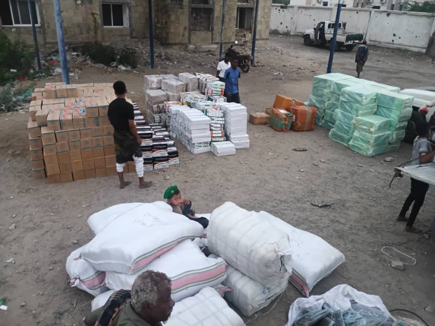 الحزام الأمني في أبين يضبط شحنة سجائر مهربة مخفية داخل شاحنة "جامبوا"