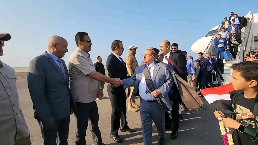 رئيس مجلس النواب يصل إلى مدينة المخا