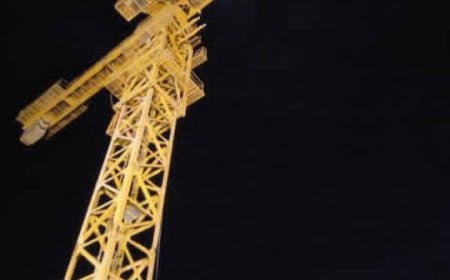 تركيب الرافعة البرجية  "Tower crane" في سد البوابات لسد حسان الاستراتيجي بأبين .
