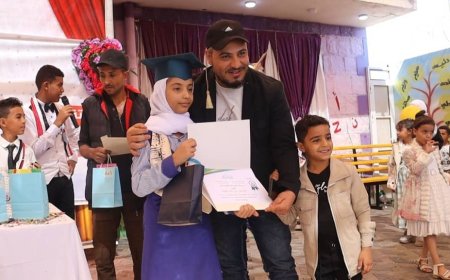 مدارس النبيل الأهلية بالضالع تحتفي بذكرى الاستقلال الوطني وتكرم أوائل طلابها ومعلماتها في فعالية نوعية ومميزة