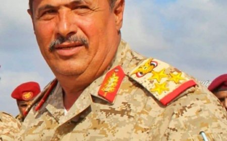 قائد محور ابين العملياتي يعزي ال السعيدي بوفاة سالم صالح الخضر السعيدي