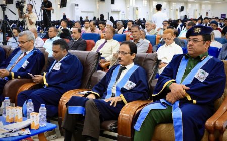 مدير كلية الشرطة حضرموت يشارك في حفل تخرّج الدفعة الـ27 بجامعة حضرموت