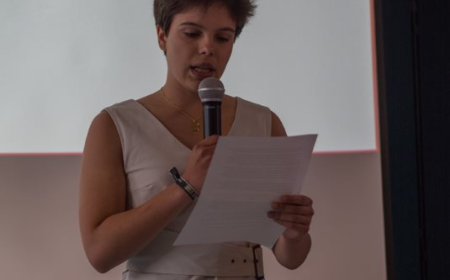 السيدة Anaïs Larue… شخصية شبابية بلجيكية تتقدم لقيادة المركز الثقافي اليمني البلجيكي