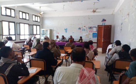 مدير تربية ميفعة يعقد اجتماعًا استثنائيًا بمدراء المدارس للتهيئة والإعداد لاختبارات الفصل الدراسي الأول 2025-2026