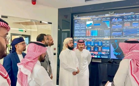 قطاع الحج والعمرة يعقد ورشة مشتركة مع وزارة الحج والعمرة السعودية لمناقشة التحديثات الجديدة وتطوير منظومة خدمات العمرة