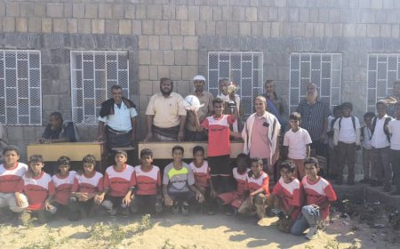 الأهلي يتوج بطلاً لدوري مدرسة عباس القوز بنين بحضور مدير مكتب التربية بمودية