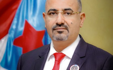 القيادي صالح أبو الشباب يهنئ الرئيس الزبيدي بالانتصار الذي تحقق في سيؤن