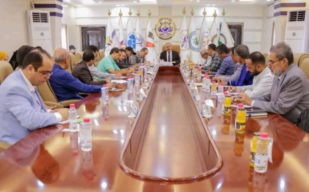 وزير النقل يناقش إعداد موازنة 2026 وخطط المشاريع ويؤكد المضي في مسار الإصلاحات الاقتصادية